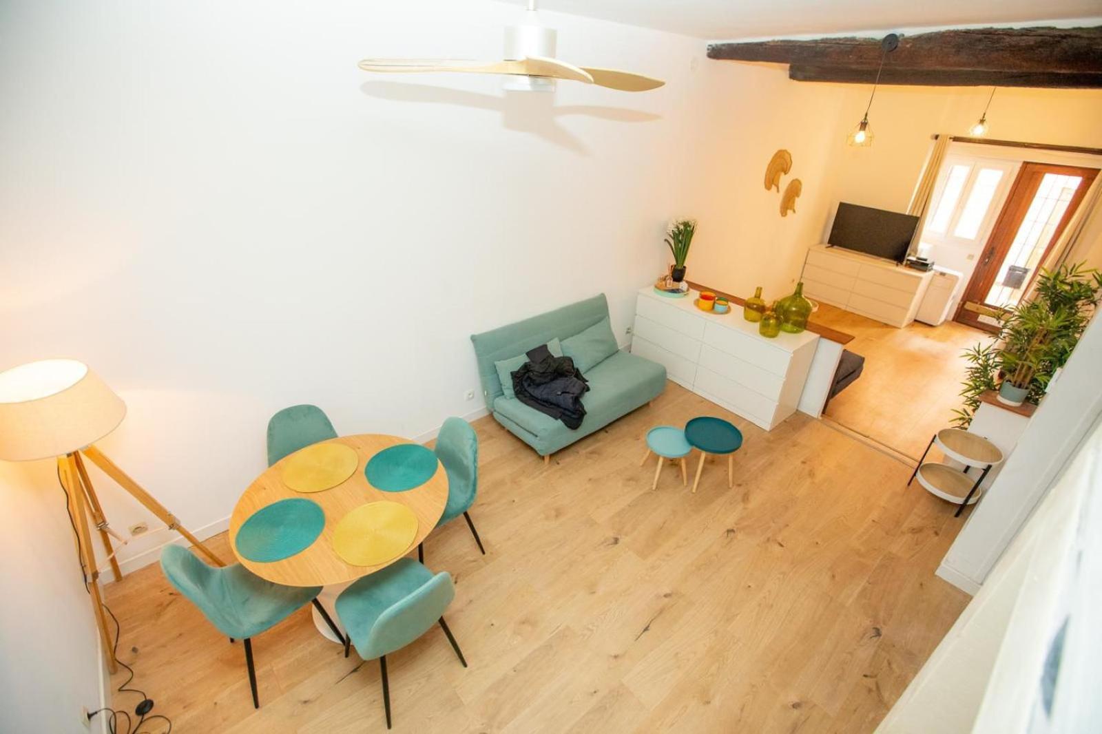Апартаменты Loft - Centre Historique Вильфранш-сюр-Мер Экстерьер фото