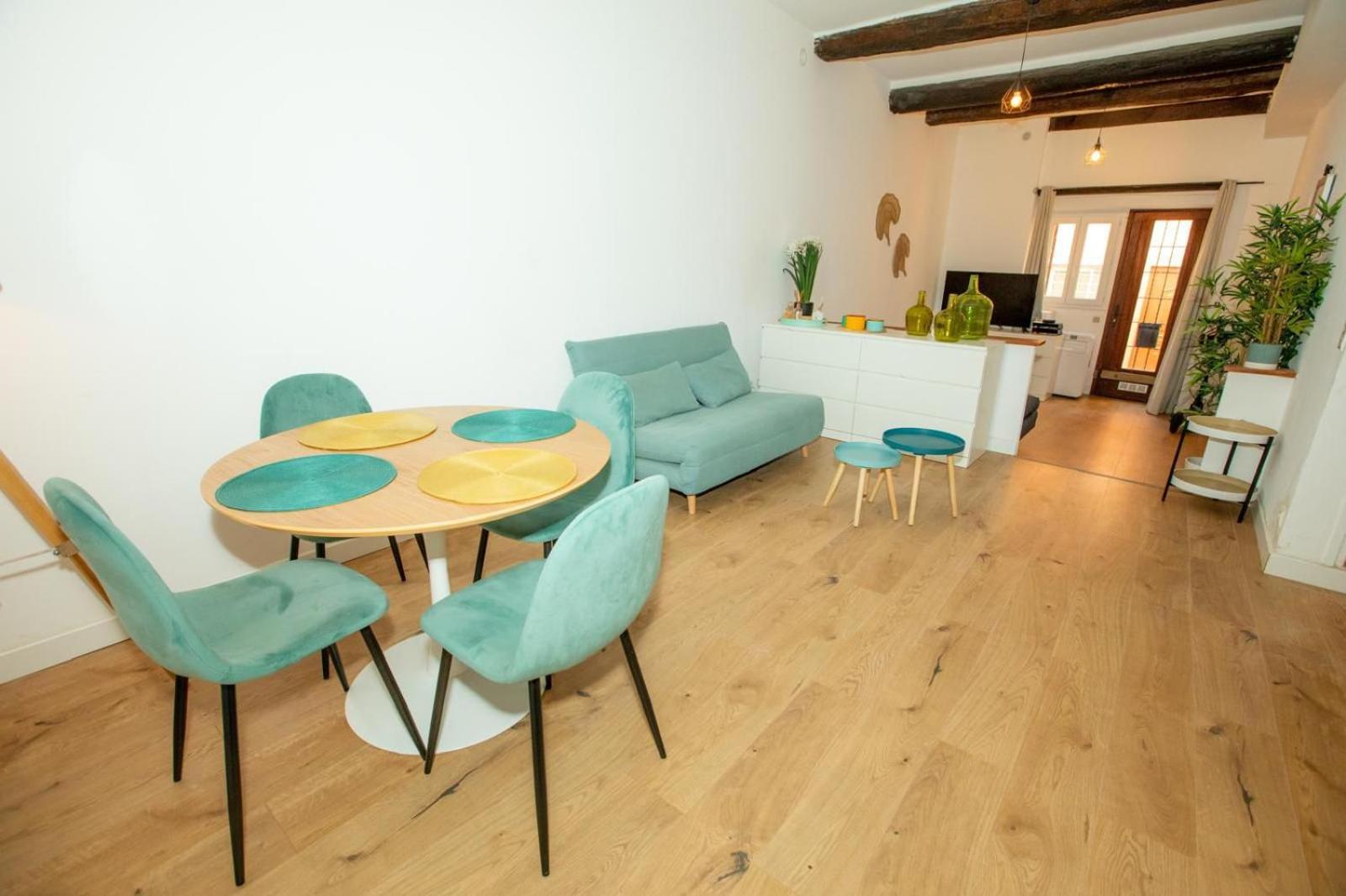 Апартаменты Loft - Centre Historique Вильфранш-сюр-Мер Экстерьер фото